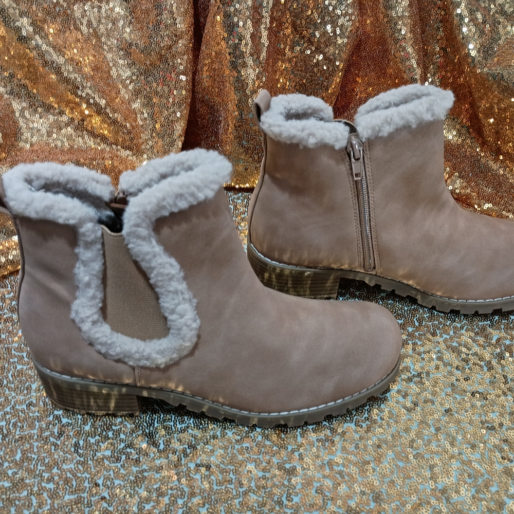 Dolce Vita Tan Kids Boots with Faux Fur